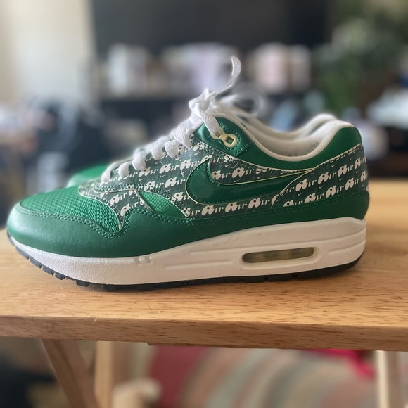 Nike - Picture 7 of 7